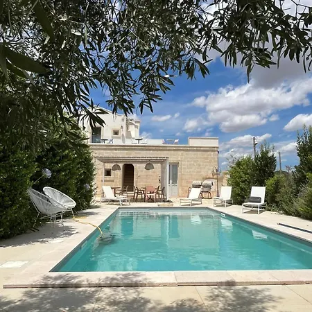 Alojamento de Acomodação e Pequeno-almoço Masseria Ella 4*