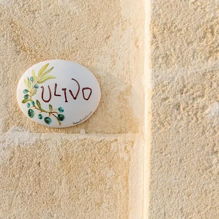 Masseria Ella Bed & Breakfast 4*