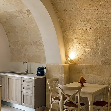 Bed & Breakfast Masseria Ella 4*