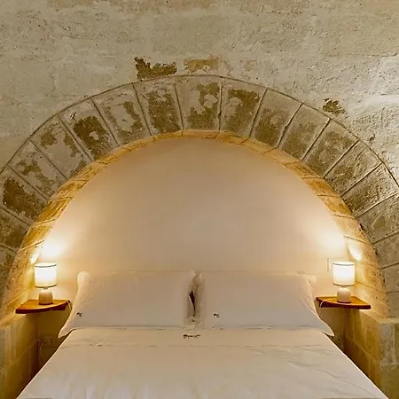 Masseria Ella Bed & Breakfast