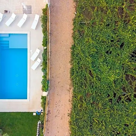 Masseria Ella Bed & Breakfast Pulsano