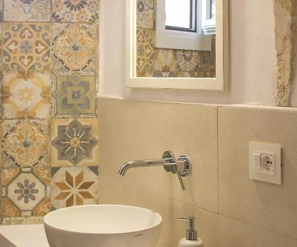Bed & Breakfast Masseria Ella 4*